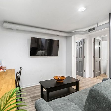 Вилла Basement With Full Kitchen And Near Downtown Денвер Экстерьер фото