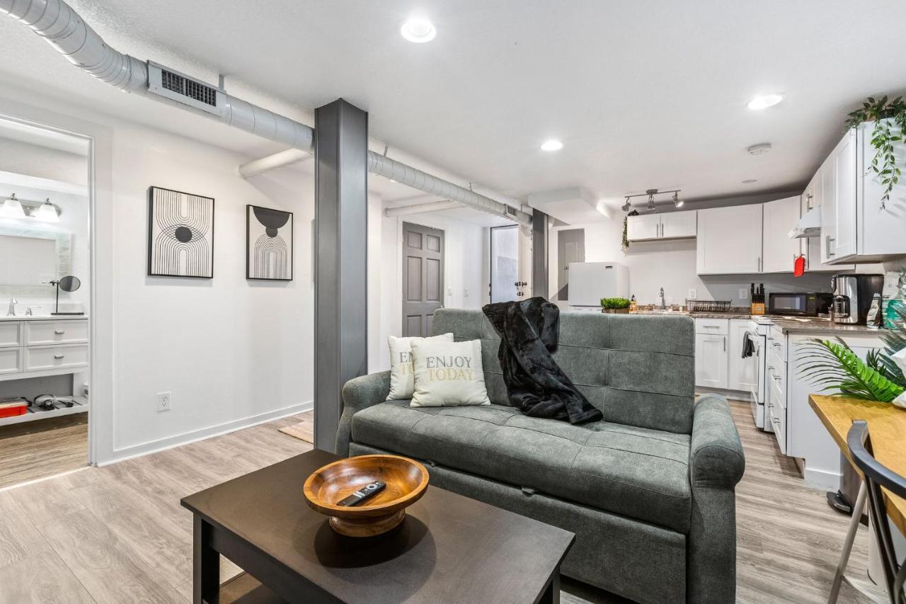 Вилла Basement With Full Kitchen And Near Downtown Денвер Экстерьер фото