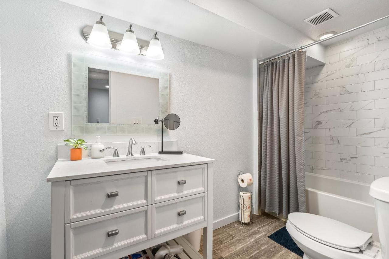 Вилла Basement With Full Kitchen And Near Downtown Денвер Экстерьер фото